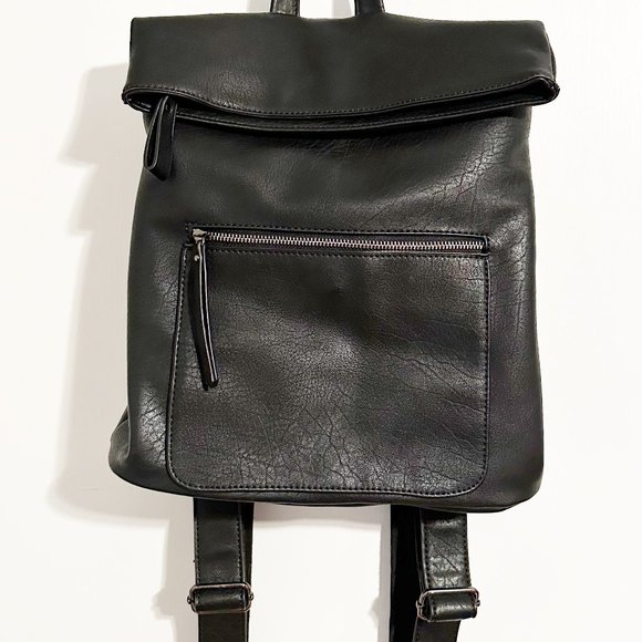 Urban Expressions Handbags - Like New Urban Expressions Lennon-Pebble black Backpack
